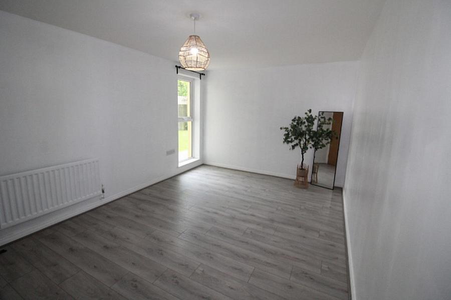 15 Corran Mews