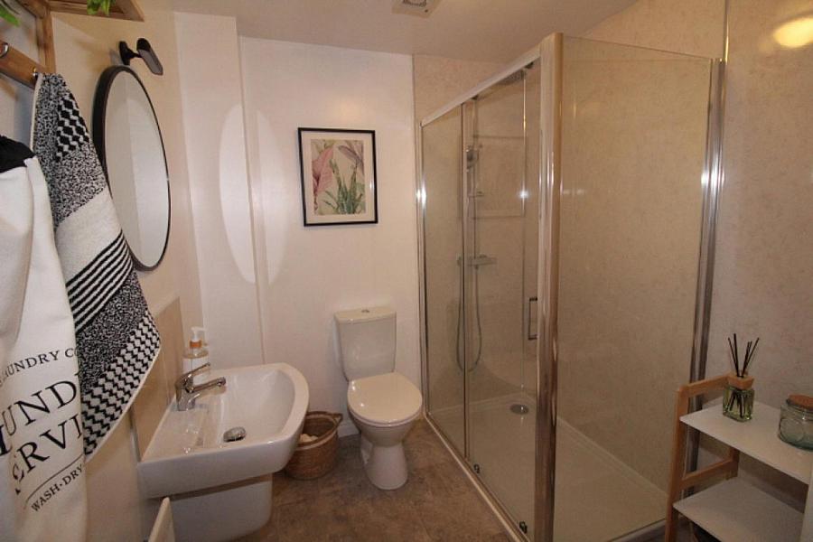 15 Corran Mews