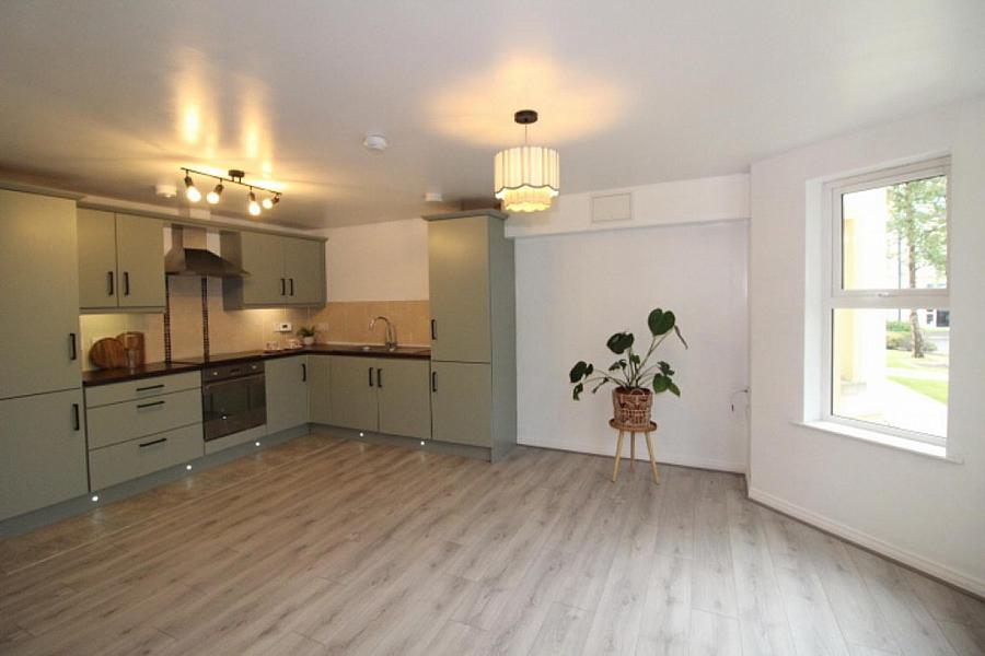 15 Corran Mews