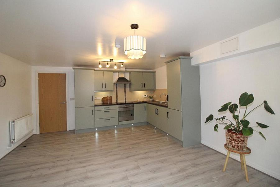 15 Corran Mews