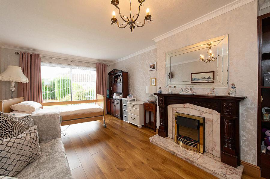 23 Sarajac Crescent