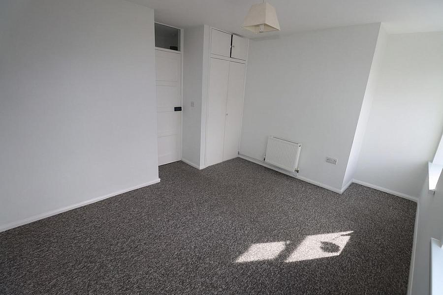 34c Abbots Cross