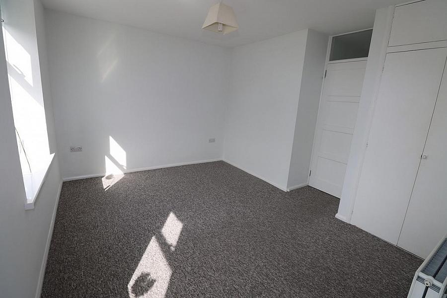 34c Abbots Cross