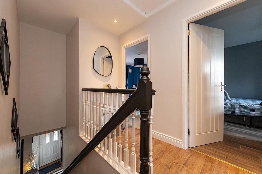 10 Mayfield Heights