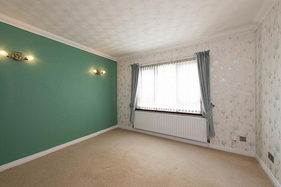 10 Farm Lodge Road
