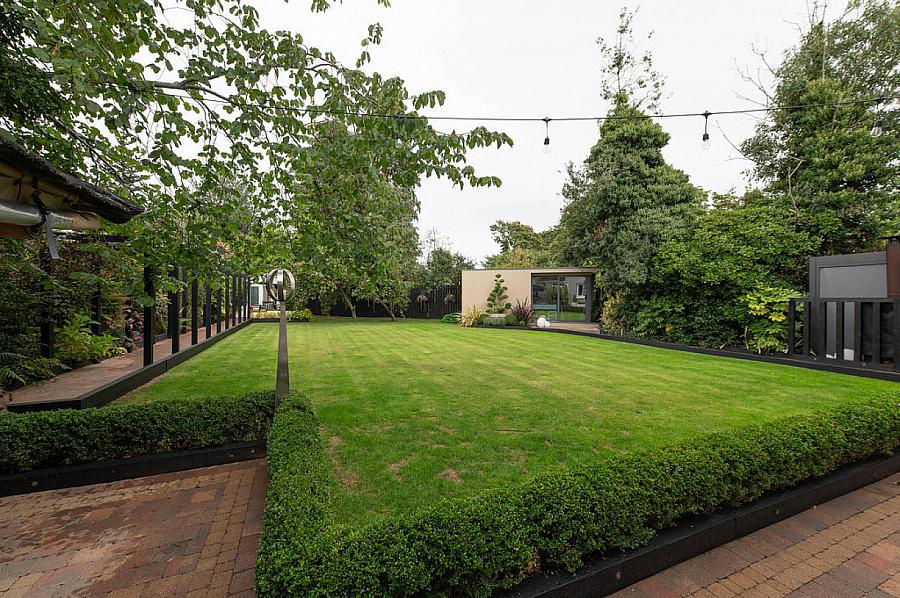 Railway Lodge, 103 Jordanstown Road