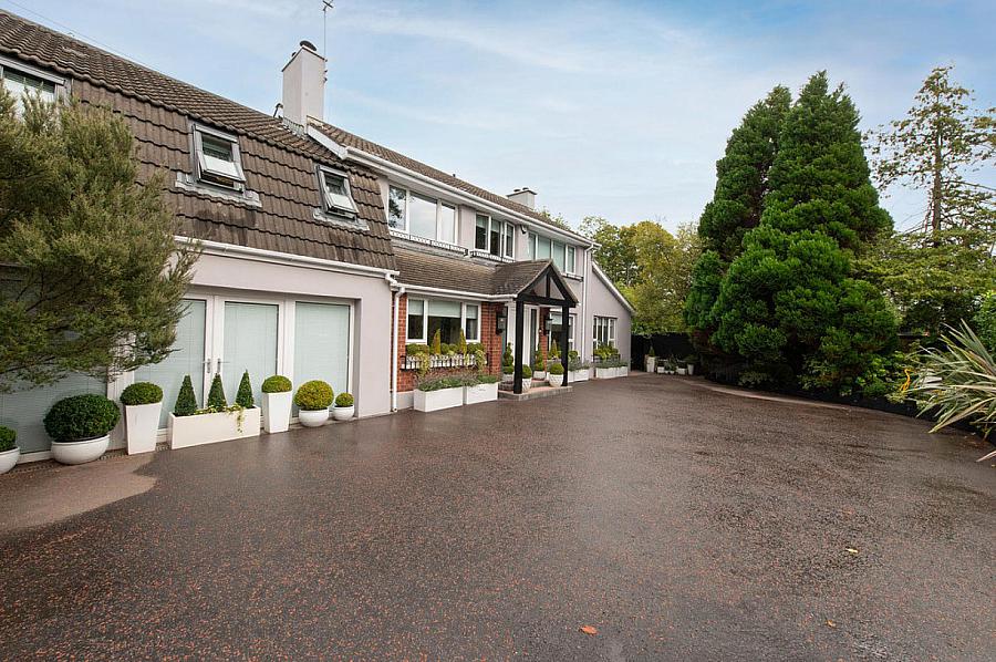 Railway Lodge, 103 Jordanstown Road