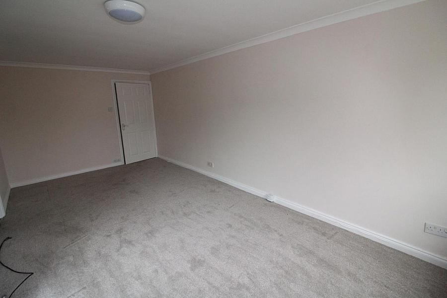 12 Fairhill Road