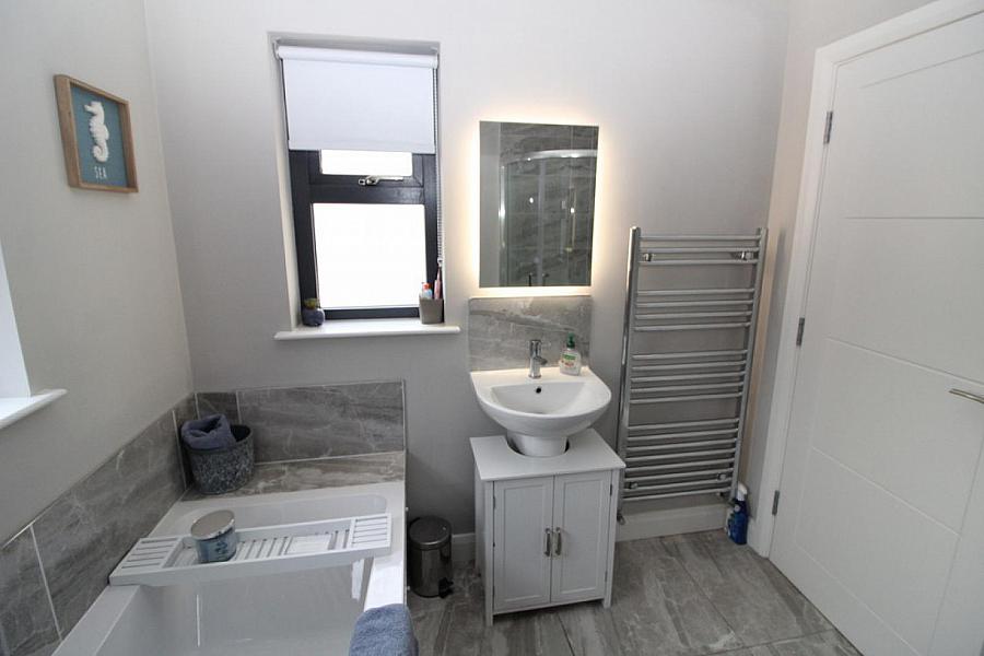 16 Carnlea Wood Glen