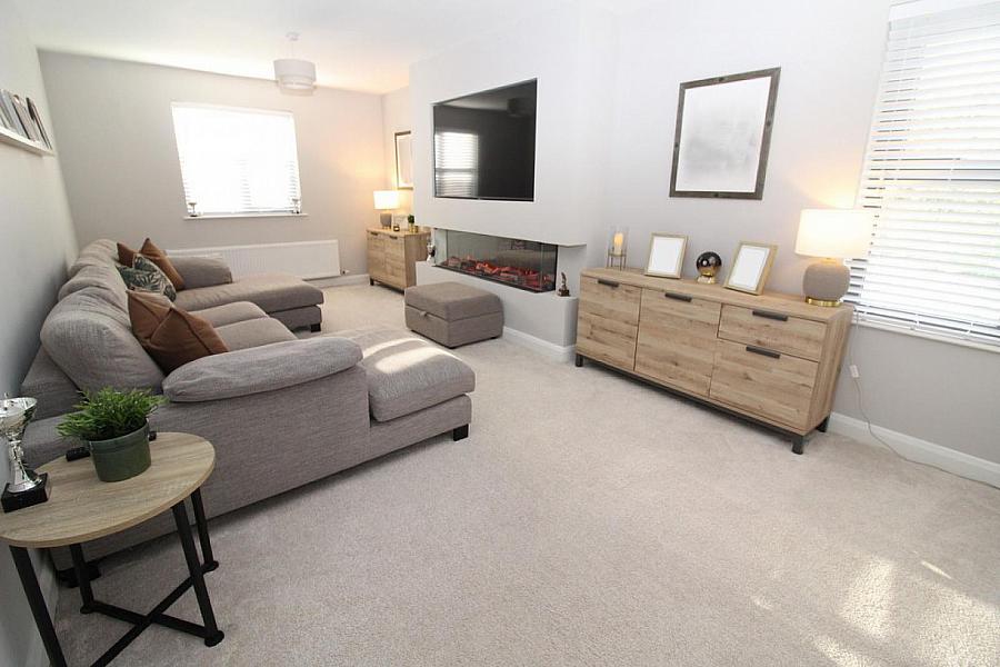 16 Carnlea Wood Glen