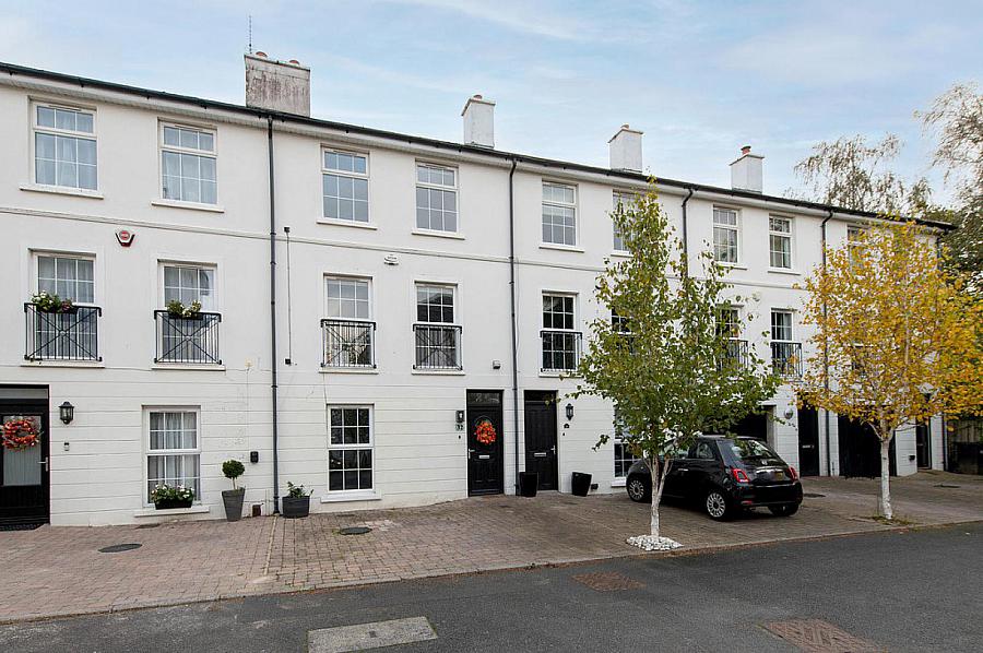 32 Edenmore Court