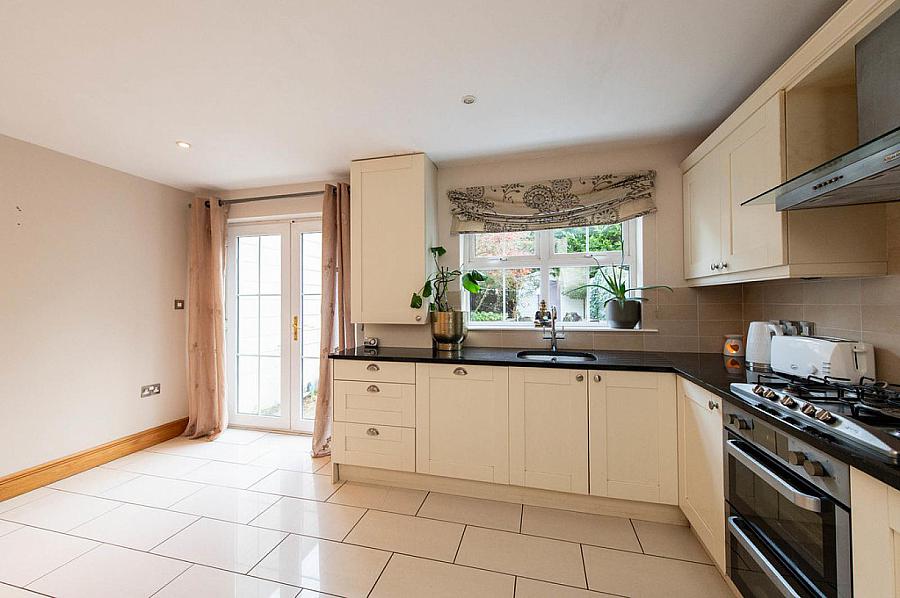 32 Edenmore Court 32 Edenmore Court