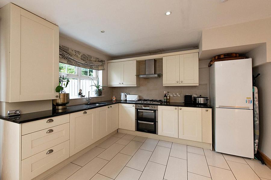32 Edenmore Court 32 Edenmore Court