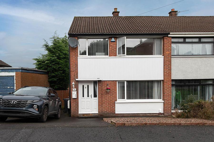 4 Kimberley Drive