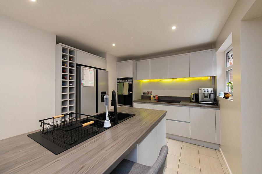 4 Kimberley Drive