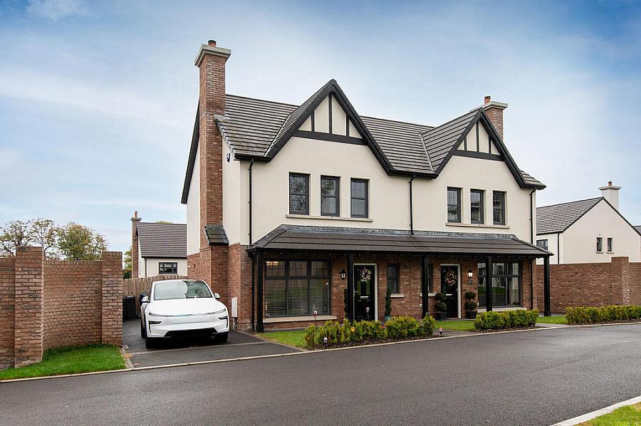 3 Barton Park Gardens