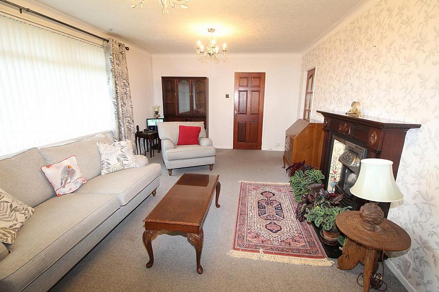 6 Lenamore Park