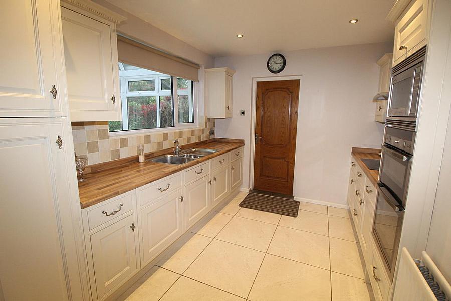 6 Lenamore Park