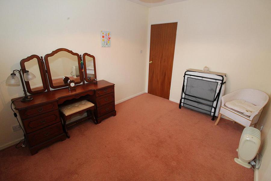 6 Hightown Drive 6 Hightown Drive