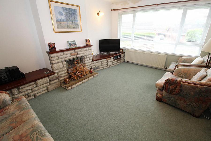 6 Hightown Drive 6 Hightown Drive
