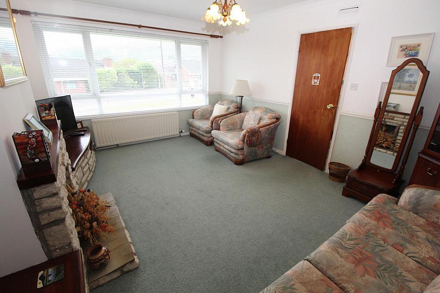 6 Hightown Drive 6 Hightown Drive