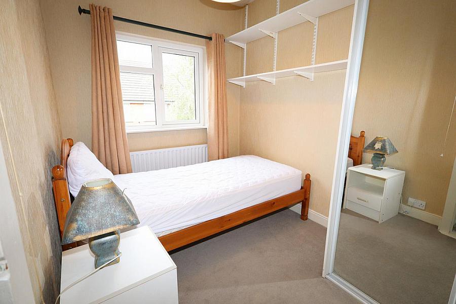 26 Ravenhill Gardens