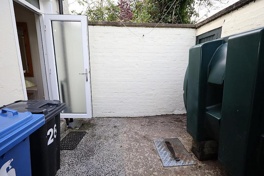 26 Ravenhill Gardens