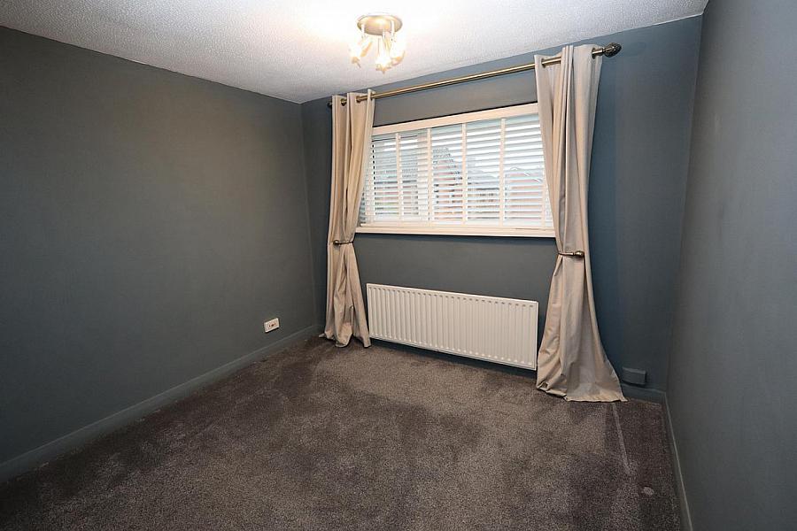 37 Ballyhenry Avenue