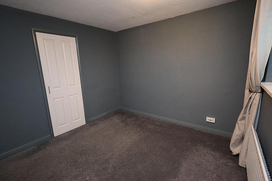 37 Ballyhenry Avenue