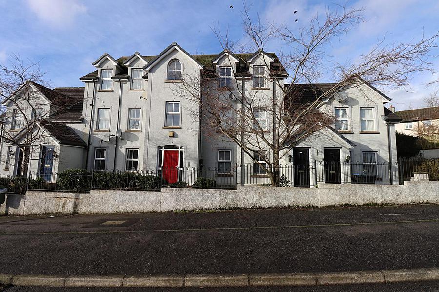 81H Ballyeaston Road