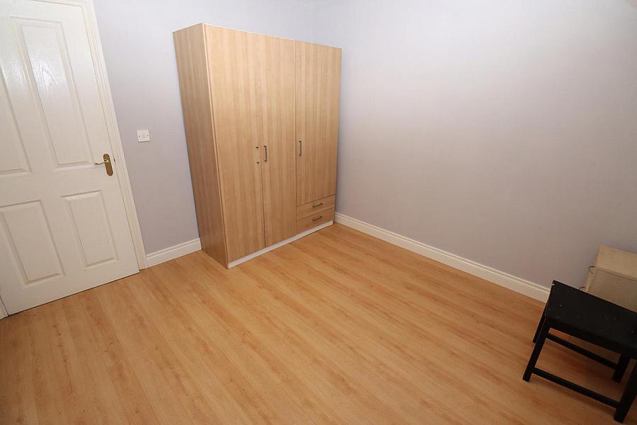 81H Ballyeaston Road