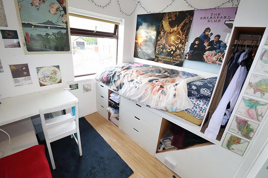 11 Hillview Avenue West