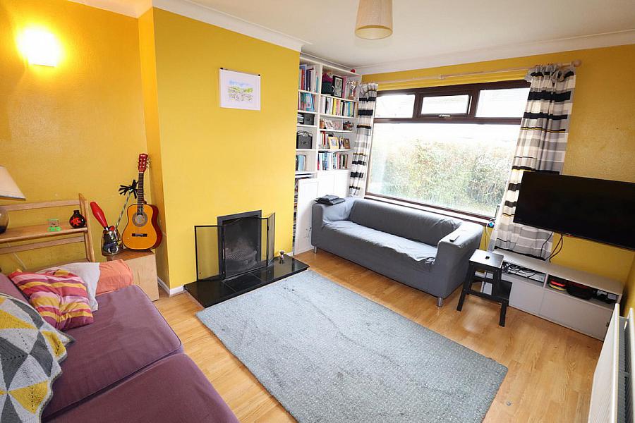 11 Hillview Avenue West