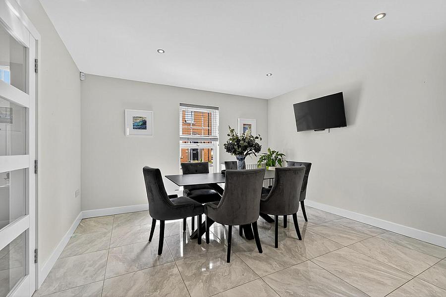 31 Bashford Park Hill