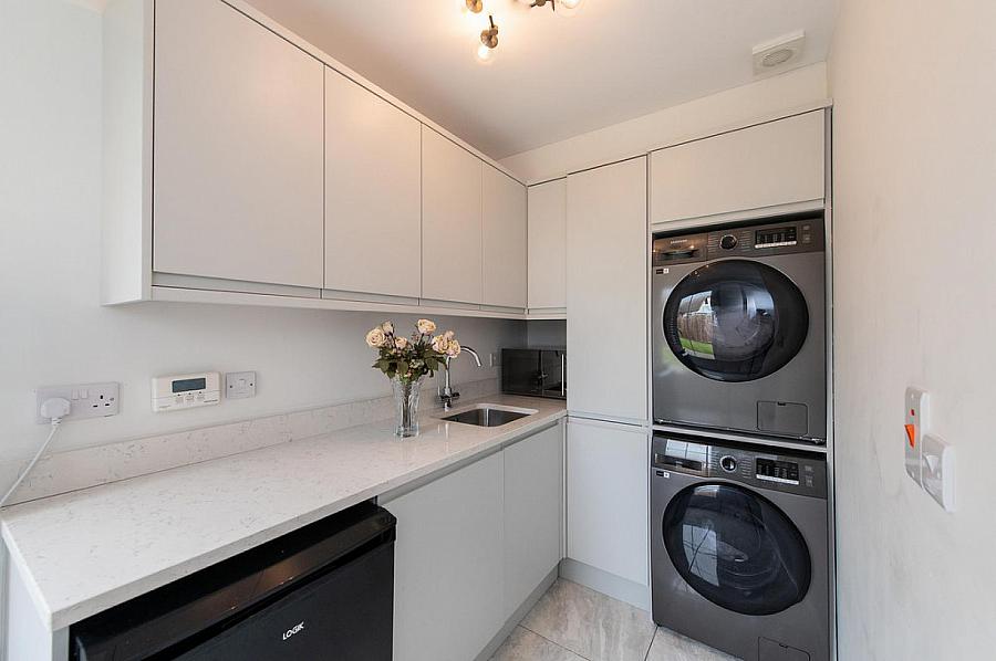 31 Bashford Park Hill