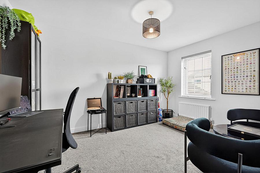 31 Bashford Park Hill