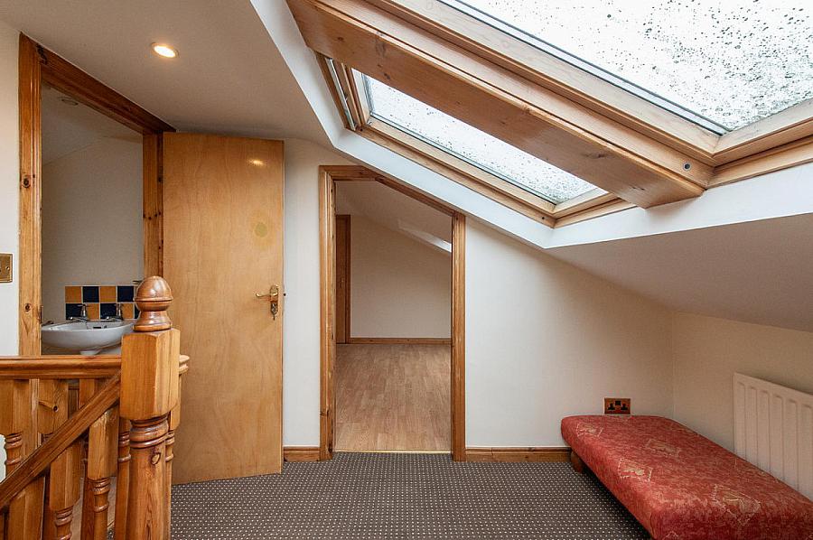 16 Hightown Crescent