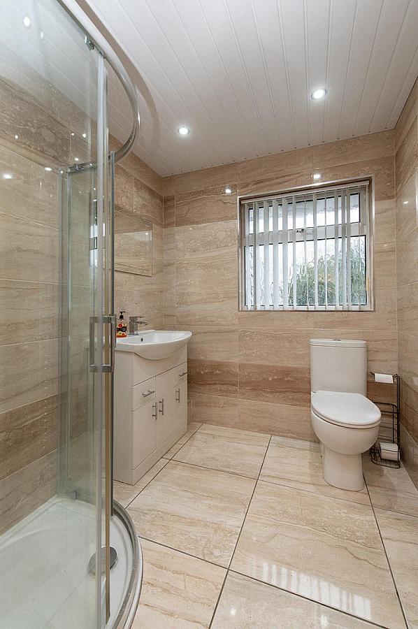 16 Hightown Crescent