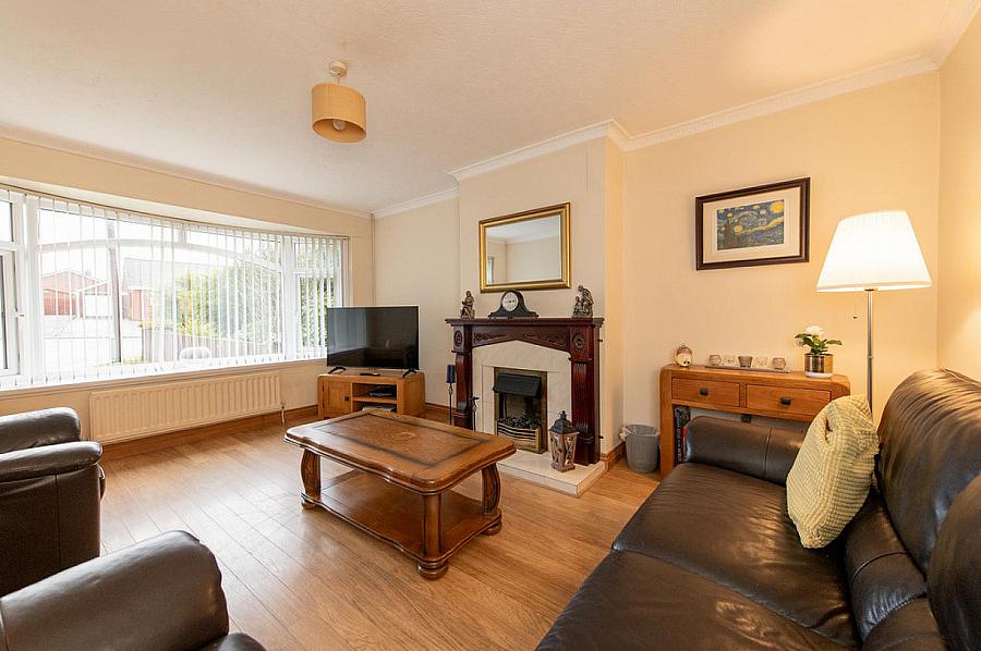 16 Hightown Crescent