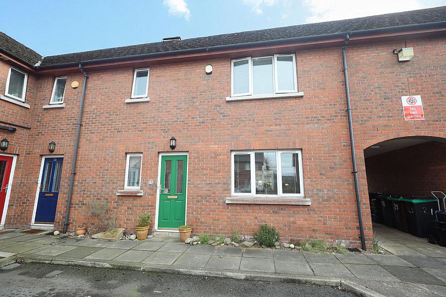 22 Glenmount Courtyard