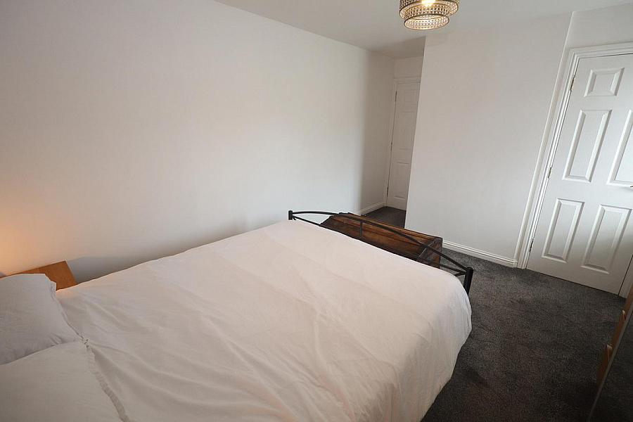 22 Glenmount Courtyard