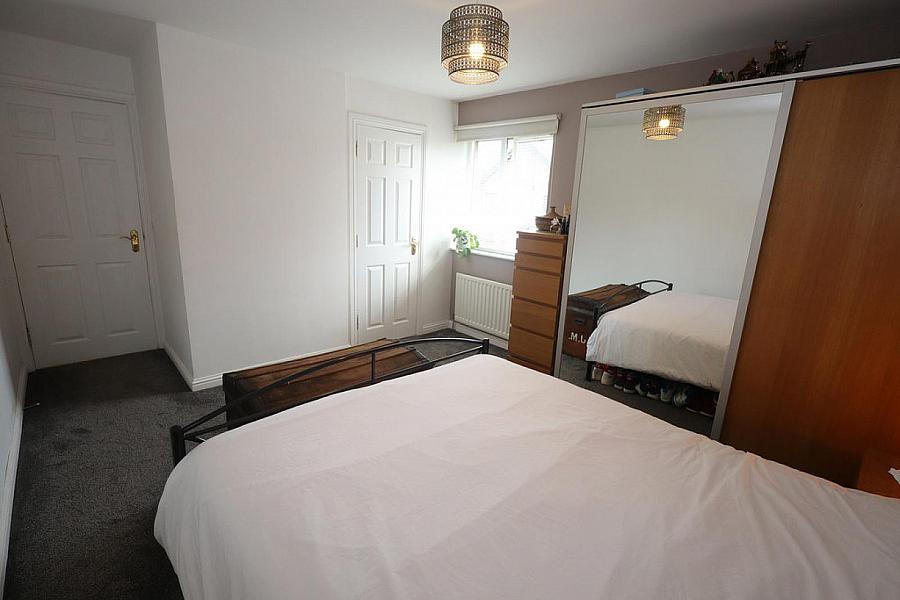 22 Glenmount Courtyard