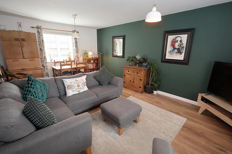 22 Glenmount Courtyard