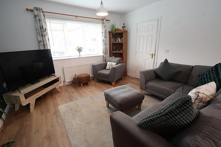 22 Glenmount Courtyard