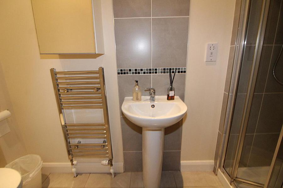 31 Loughshore Courtyard