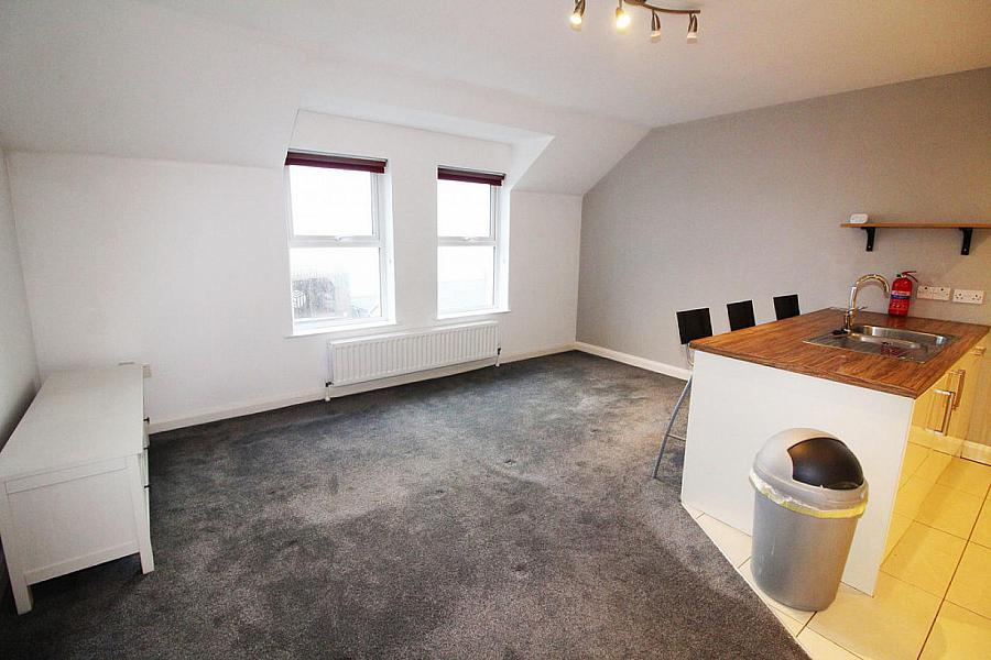 31 Loughshore Courtyard