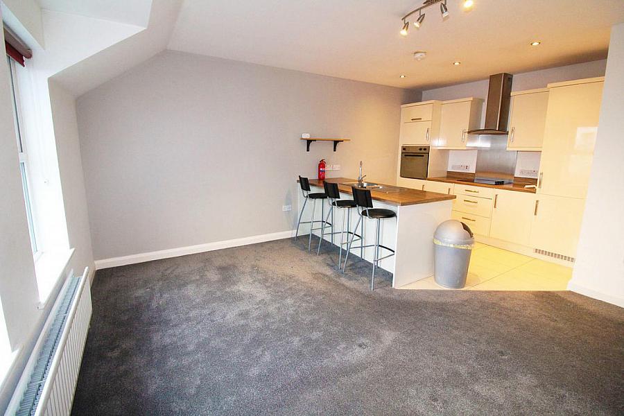 31 Loughshore Courtyard