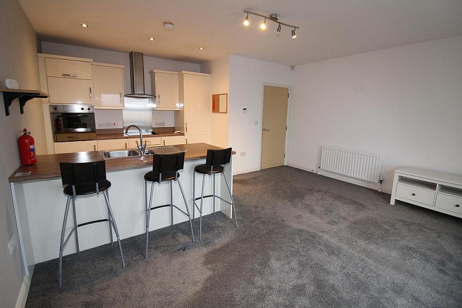 31 Loughshore Courtyard