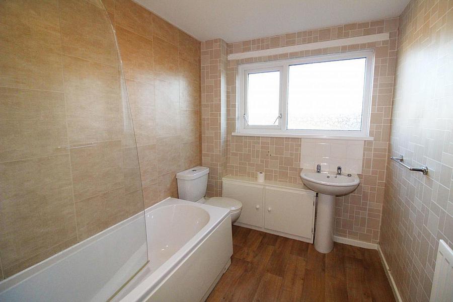 99 Bleach Green Avenue