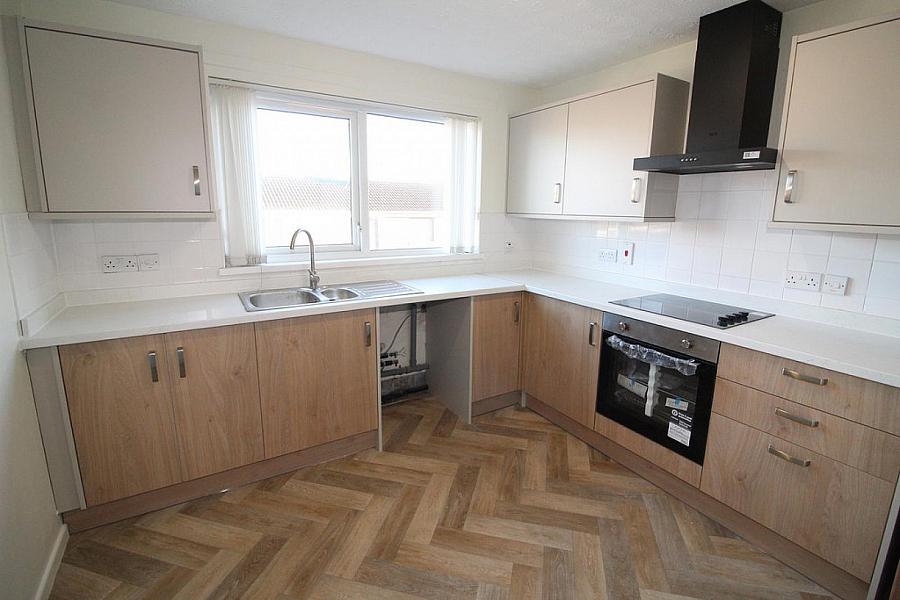 99 Bleach Green Avenue